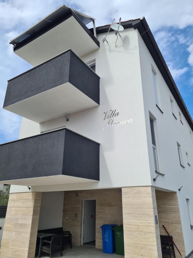 Vila Slavica Vir Exterior foto