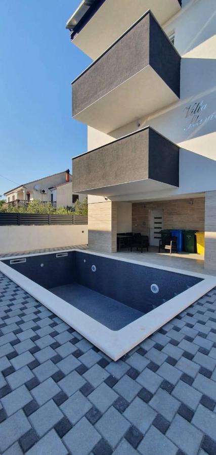 Vila Slavica Vir Exterior foto