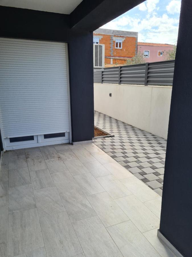 Vila Slavica Vir Exterior foto